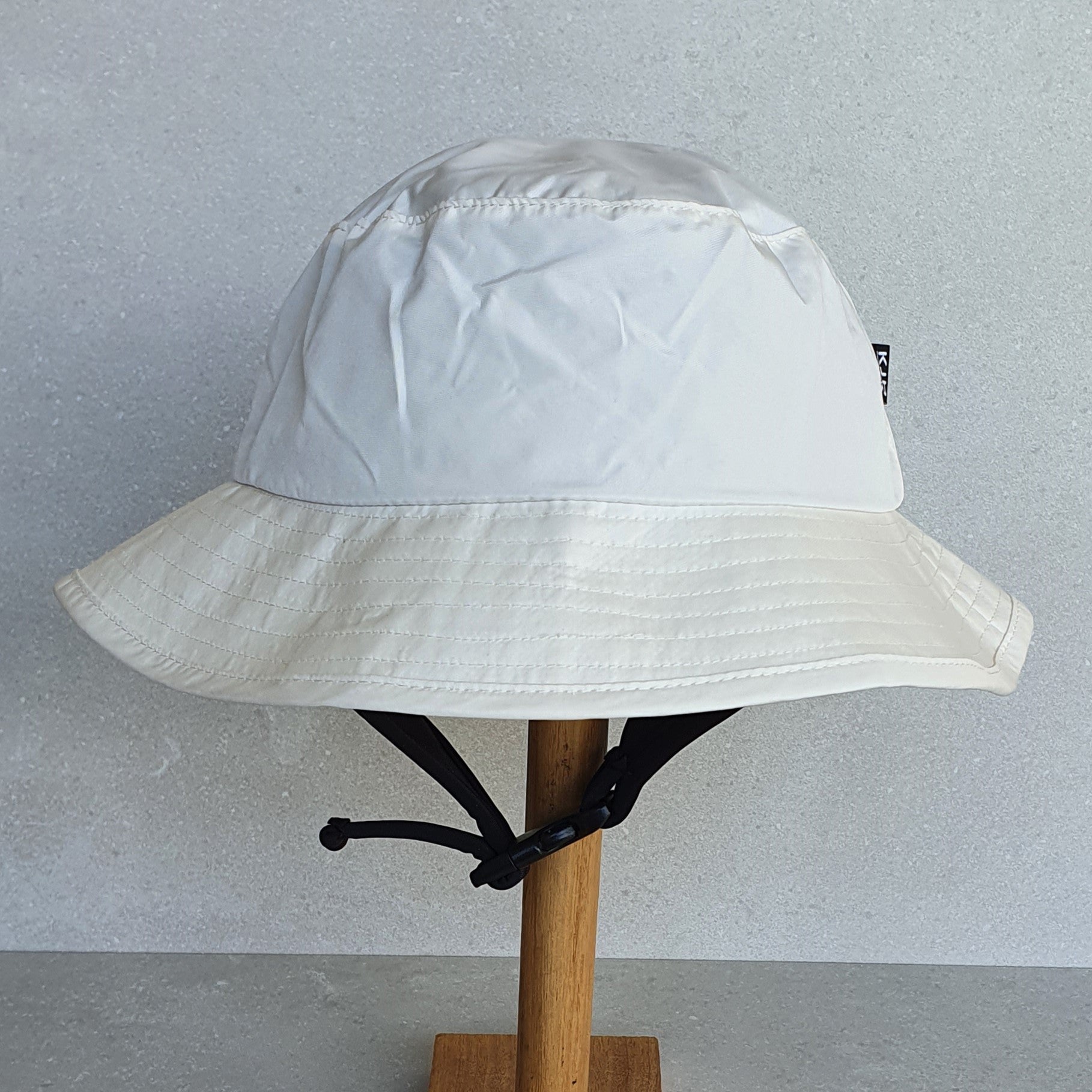 'BLOCK OUT' Surf Hat - White