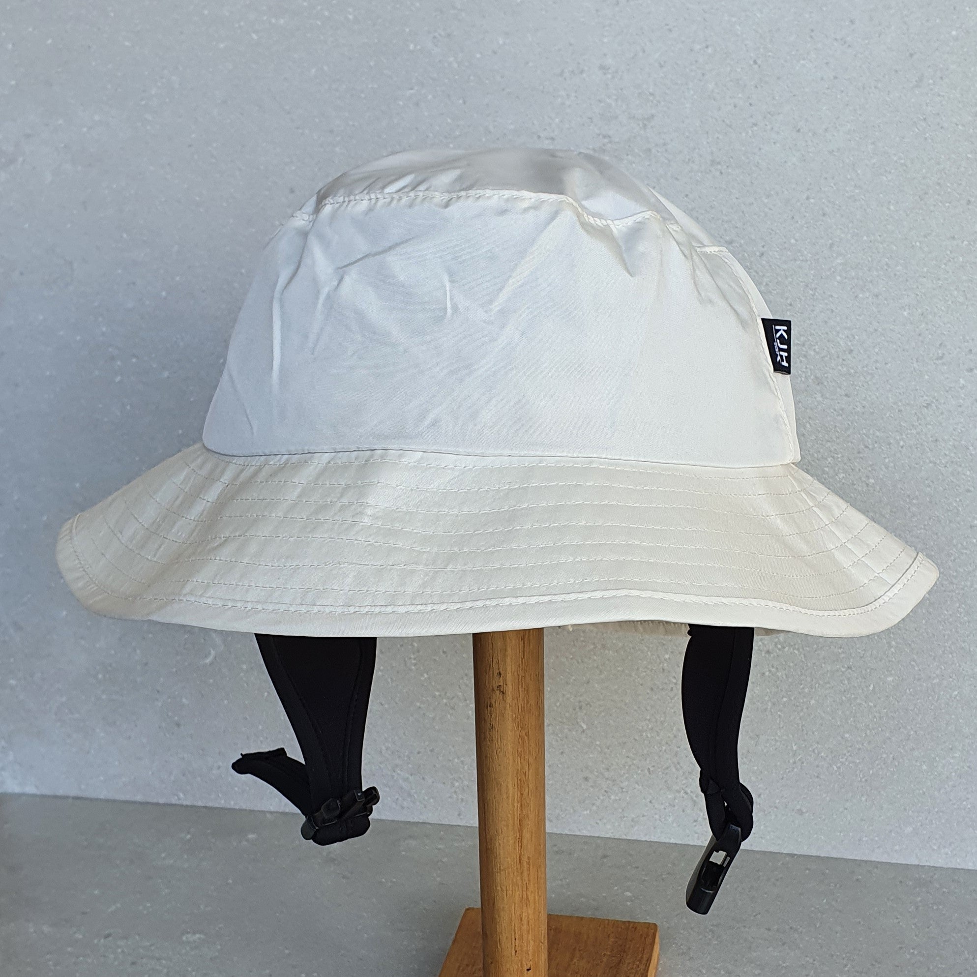 'BLOCK OUT' Surf Hat - White