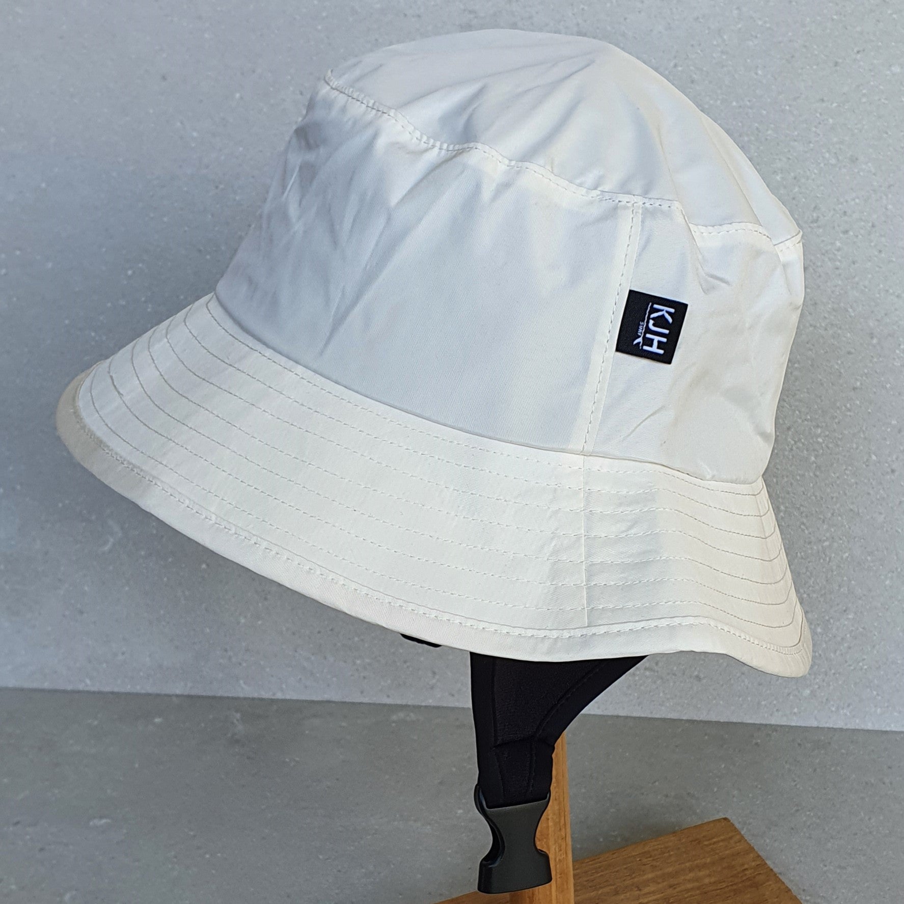 'BLOCK OUT' Surf Hat - White